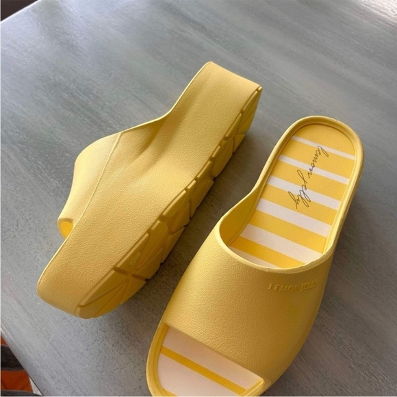 Lemon Jelly Shoes - Lemon Jelly Platform Slides Sandals size 41 ( US 10) Brand new but no box